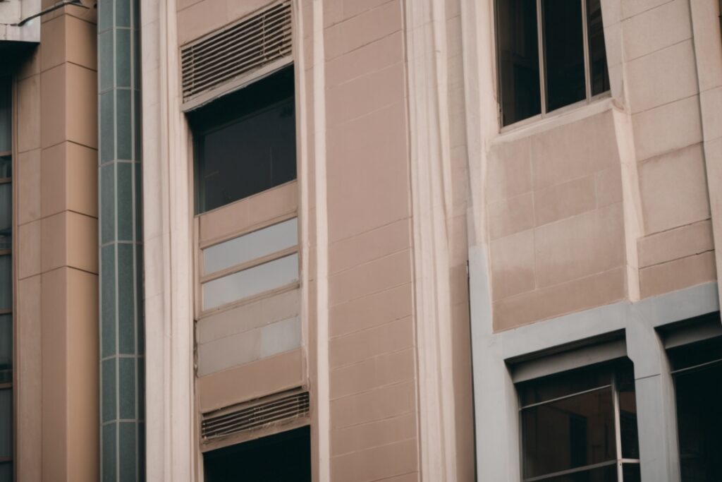 Oakland building with spectrally selective window films, urban landscape